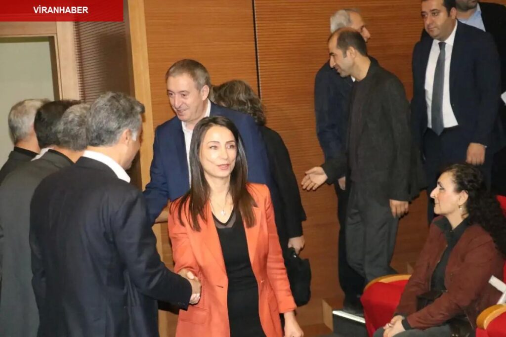 DEM Parti’den Kayyım Eleştirisi