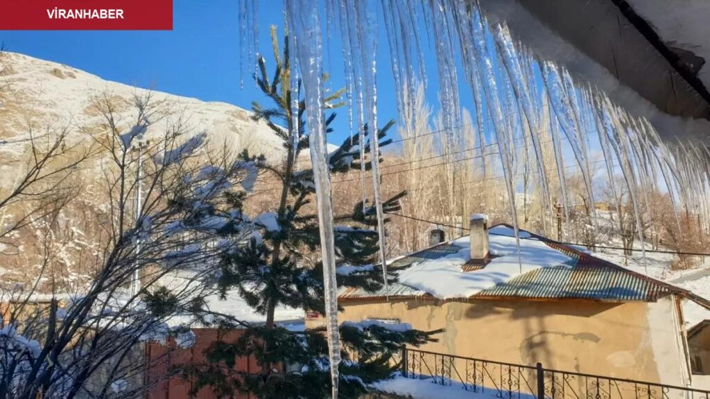 Başkale’de dondurucu soğuklar; 2 metre uzunluğunda buz sarkıtları oluştu