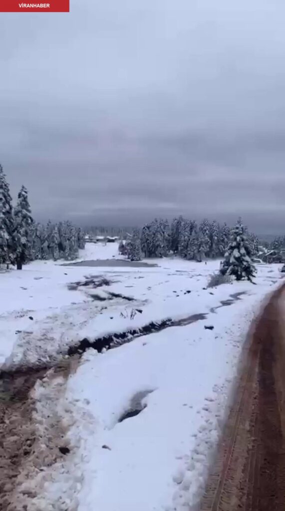 Bolu’nun Gerede ilçesinde kar kalınlığı 10 santimetreye ulaştı