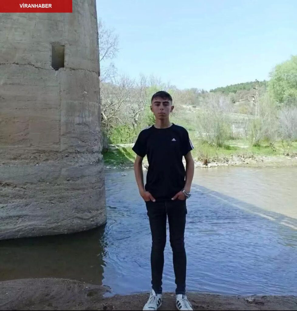 Manisa’da Traktör Devrildi: 1 Kişi Hayatını Kaybetti